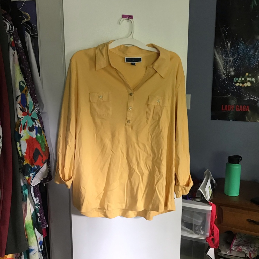 NWOT Karen Scott Yellow Collared blouse
